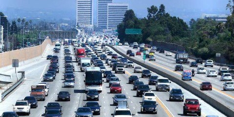 شهرهای ما به اتومبیل کمتر نیاز دارد نه اتومبیل پاک تر
