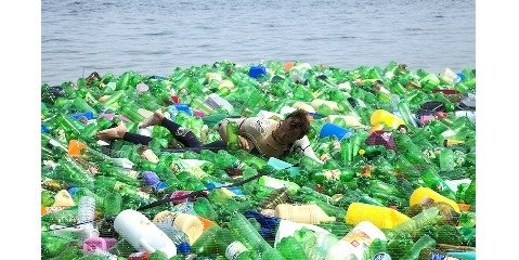 تولید پلاستیک باید کاهش یابد