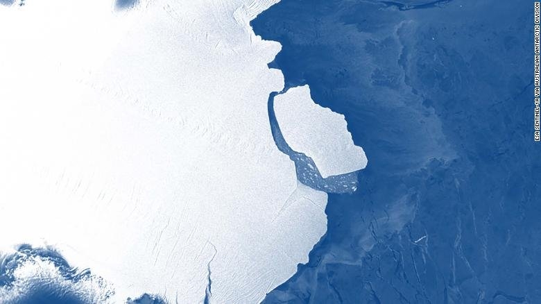 بزرگترین توده یخی در نیم قرن گذشته از قطب جنوب جدا شد