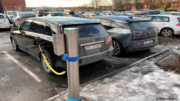 ممنوعیت فروش خودروهای گازوئیلی و بنزینی در سوئد