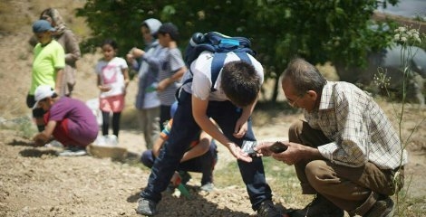 مدارس طبیعت برای کودکان ۳ تا ۱۲ سال مناسب است